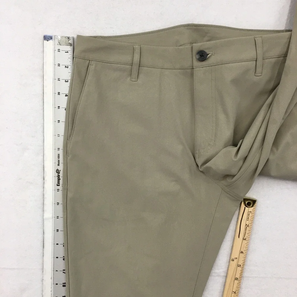 Vuori Meta Pants Mens 31 Khaki Tan Technical Performance Tapered Chino Trouser